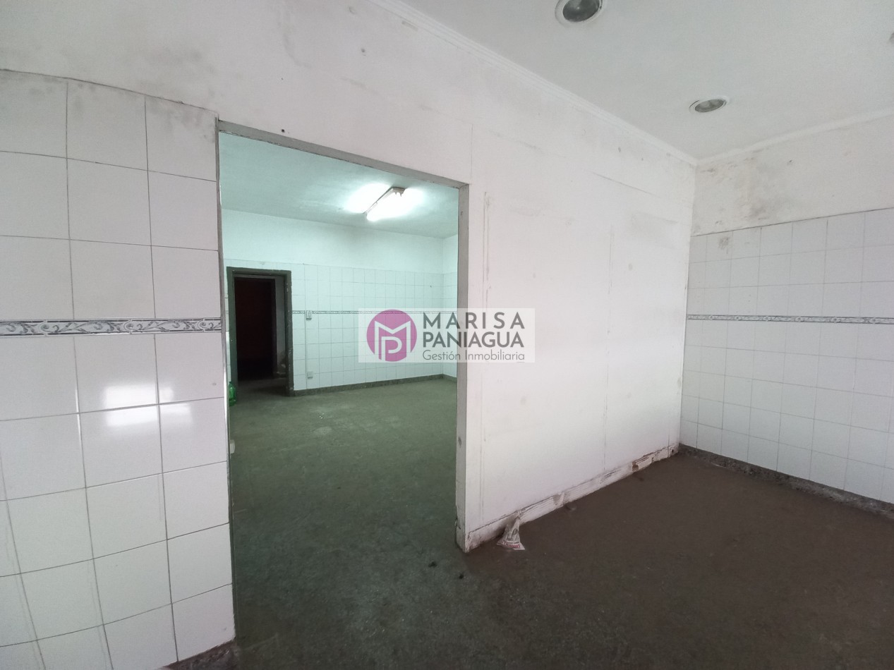 VENTA DE LOCAL Y VIVIENDA