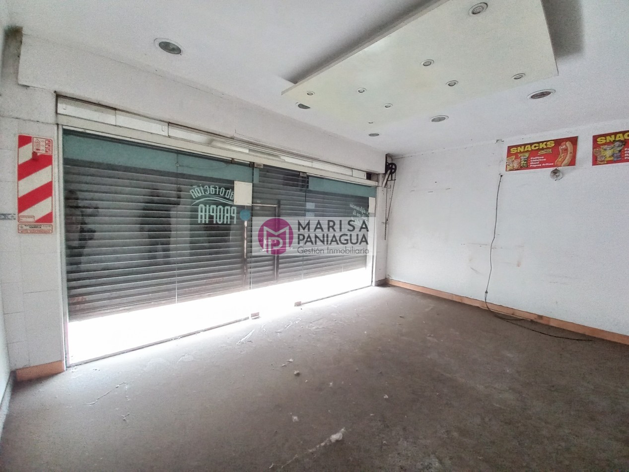 VENTA DE LOCAL Y VIVIENDA