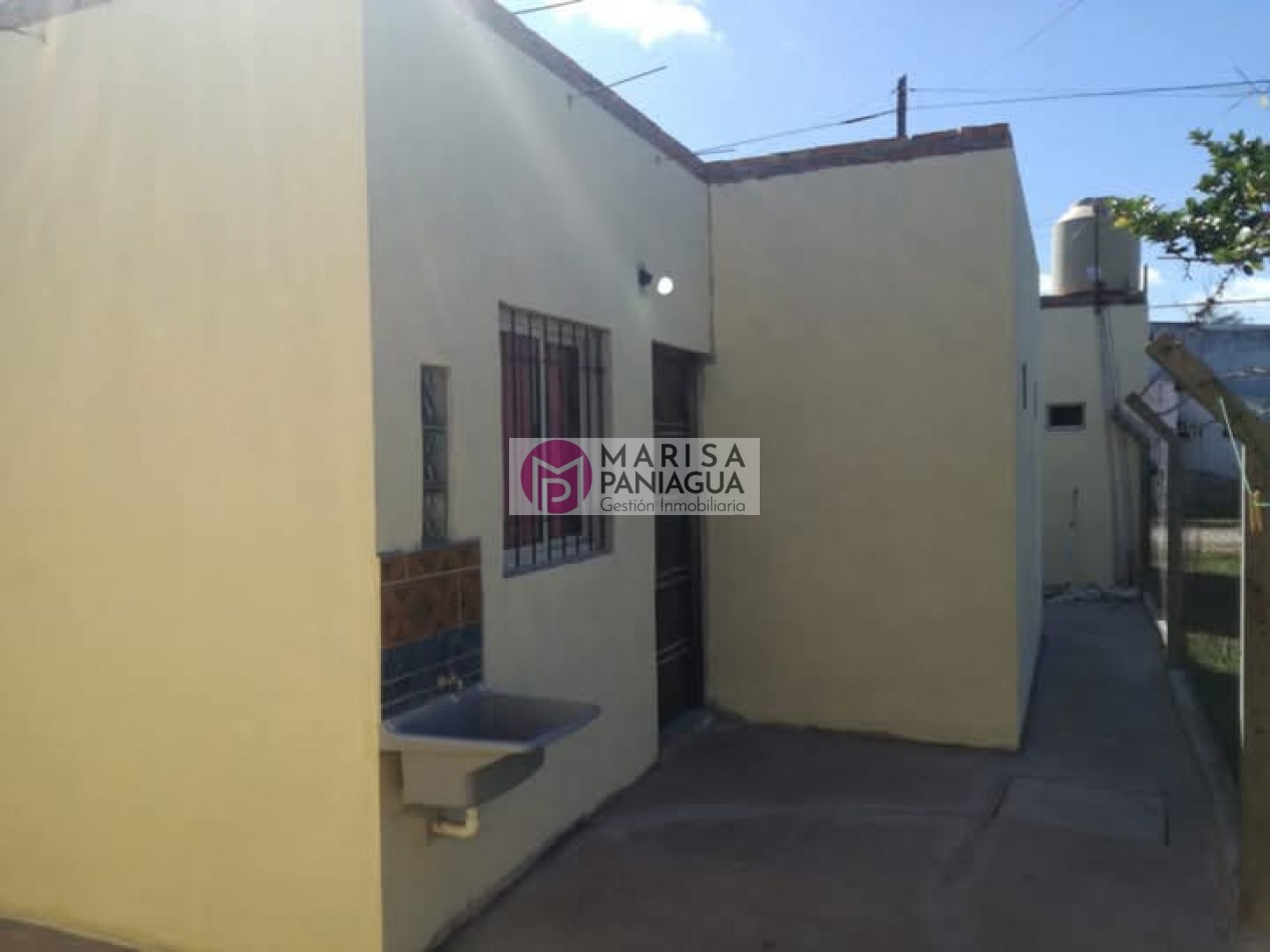 VENTA de LOCAL + DOS DEPARTAMENTOS